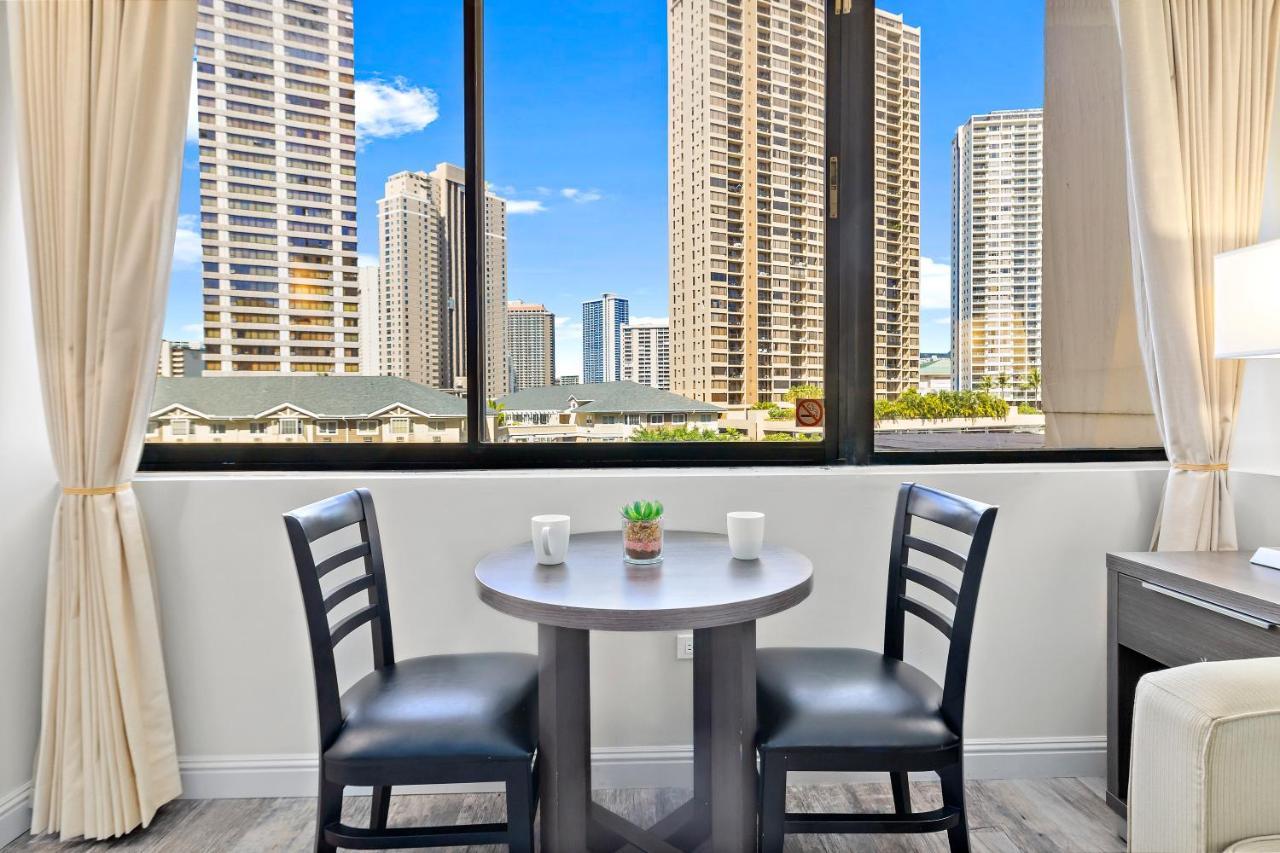 Renovated With City View At Aqua Palms Waikiki Honolulu Extérieur photo